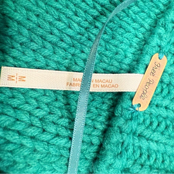 Free People Allie Women’s V-Neck Sweater Green Long Sleeve Oversized Sz M NWT - Picture 12 of 12